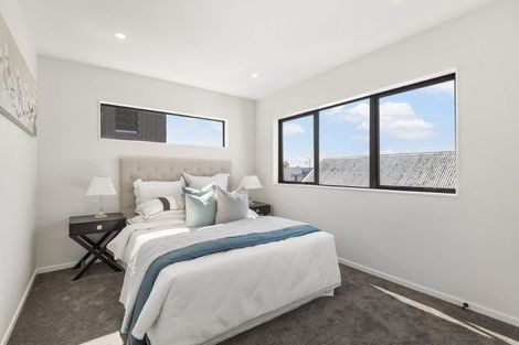 Photo of property in 2/1 Egremont Street, Belmont, Auckland, 0622