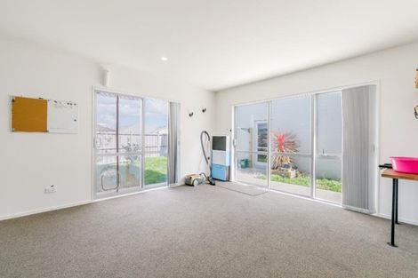 Photo of property in 1/26 Hollowout Street, Takanini, 2112