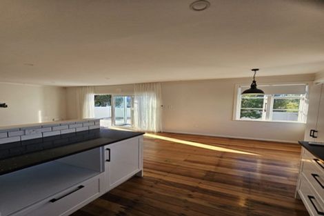 Photo of property in 2a Rewa Street, New Lynn, Auckland, 0600