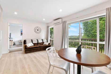 Photo of property in 2/30 Uppingham Crescent, Hillcrest, Auckland, 0627