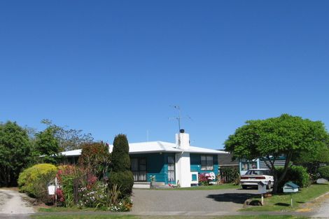 Photo of property in 10 Clifton Place, Riverdale, Gisborne, 4010