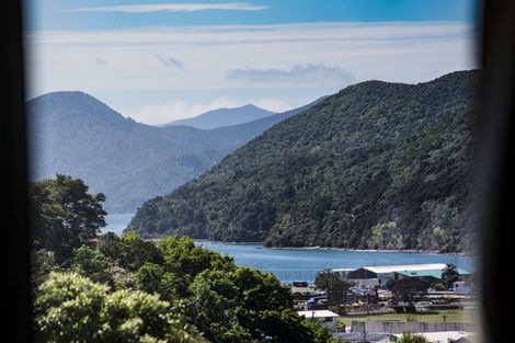 Photo of property in 74 Scotland Street, Picton, 7220