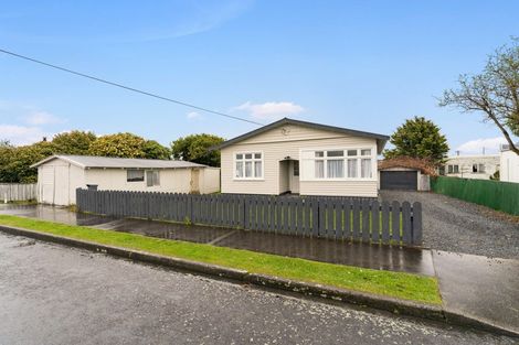 Photo of property in 3 Raukawa Street, Otaki, 5512