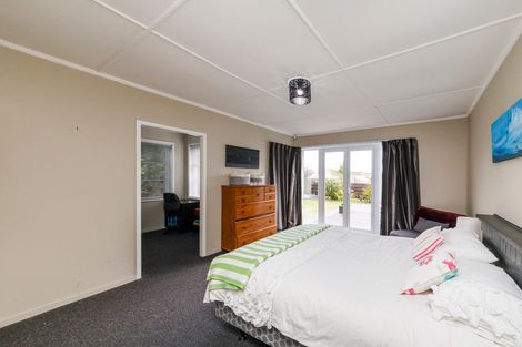 Photo of property in 15 Tyndall Street, Palmerston North, 4414