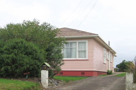 Photo of property in 3 North Street, Tawa, Wellington, 5028