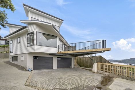 Photo of property in 4a Robieson Lane, Roseneath, Wellington, 6011