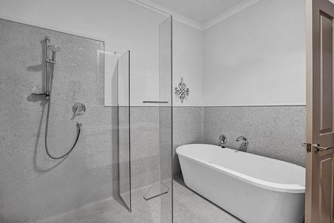 Photo of property in 393 Ketemarae Road, Normanby, Hawera, 4675