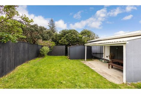 Photo of property in 50 Sea View Road, Baylys Beach, Dargaville, 0377
