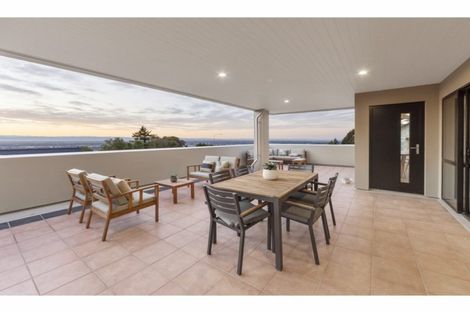 Photo of property in 30 Takahe Drive, Cashmere, Christchurch, 8022