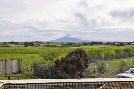 Photo of property in 10 Green Lane, Hawera, 4610