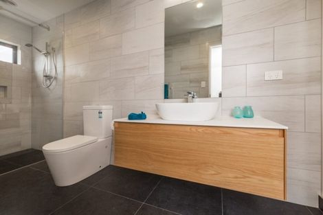 Photo of property in 66 Taikura Avenue, Red Beach, 0932