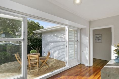 Photo of property in 2 Rex Street, Miramar, Wellington, 6022