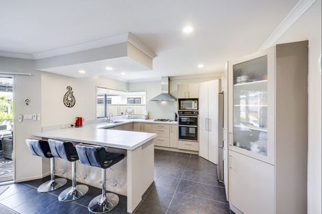 Photo of property in 15 Pania Place, Poraiti, Napier, 4112