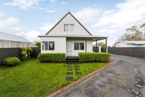 Photo of property in 12 Beadle Place, St Andrews, Hamilton, 3200