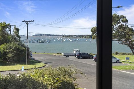 Photo of property in 24a Tamaki Bay Drive, Pakuranga, Auckland, 2010