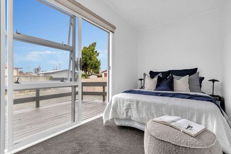 Photo of property in 15a Kawaha Point Road, Fairy Springs, Rotorua, 3015