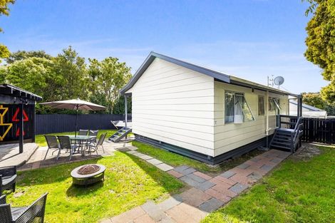 Photo of property in 2/4 Kahikatea Place, Ranui, Auckland, 0612