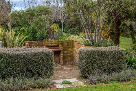 Photo of property in 841 Cowper Road, Dannevirke, 4976