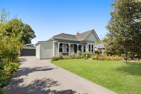 Photo of property in 16 Stapletons Road, Richmond, Christchurch, 8013
