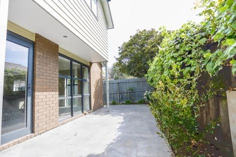 Photo of property in 300 Riccarton Road, Upper Riccarton, Christchurch, 8041