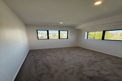 Photo of property in 44b Orams Road, Hillpark, Auckland, 2102
