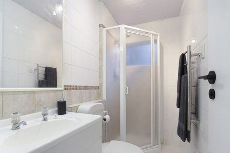 Photo of property in 47 Tainui Road, Titirangi, Auckland, 0604