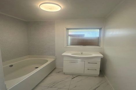 Photo of property in 1 Kohekohe Street, Meremere, Mercer, 2474