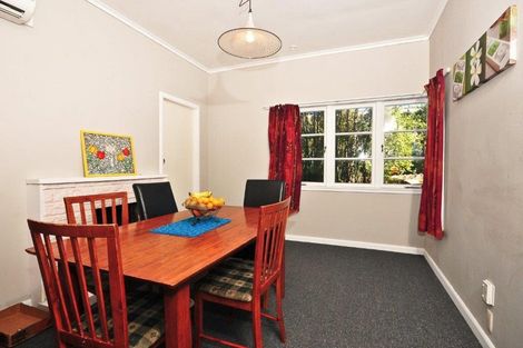 Photo of property in 21 Forest Lake Road, Forest Lake, Hamilton, 3200