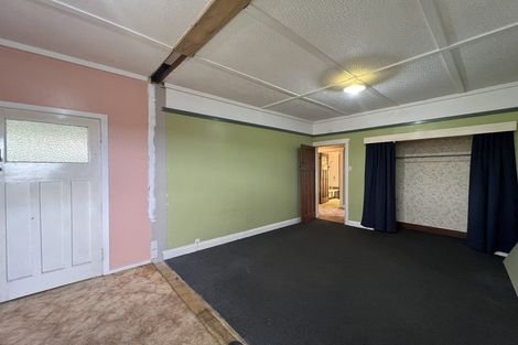 Photo of property in 67 Grey Street, Waitara, 4320