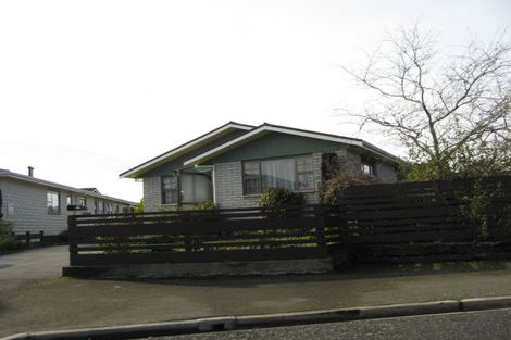 Photo of property in 2 Hamilton Avenue, Winton, 9720