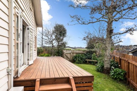 Photo of property in 75 Tuhikaramea Road, Dinsdale, Hamilton, 3204