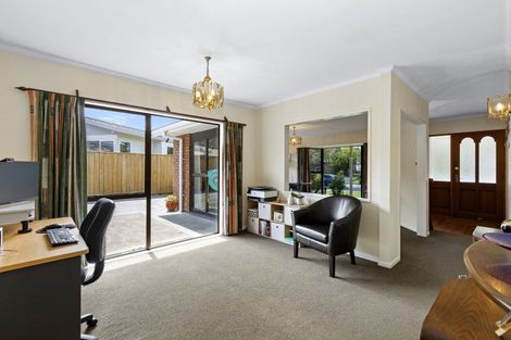 Photo of property in 19 Memphis Grove, Totara Park, Upper Hutt, 5018