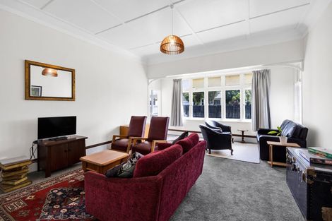 Photo of property in 195 South Road, Hawera, 4610