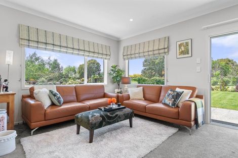 Photo of property in 6 Campbell Drive, Martinborough, 5711