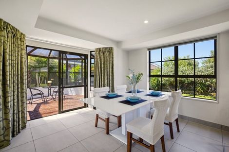 Photo of property in 4 Larkhill Place, Russley, Christchurch, 8042