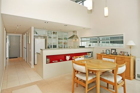 Photo of property in 36 Mantell Street, Seatoun, Wellington, 6022