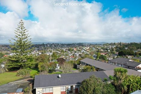 Photo of property in 1/89 Royal Road, Massey, Auckland, 0614
