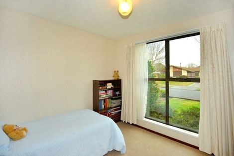 Photo of property in 42 Karnak Crescent, Russley, Christchurch, 8042