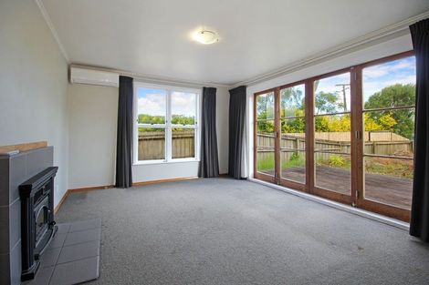 Photo of property in 69 Arimu Road, Papakura, 2110