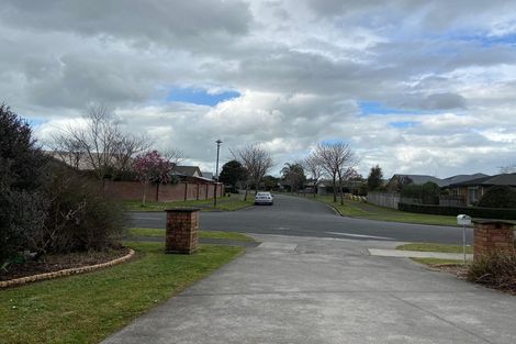 Photo of property in 17 Admiral Crescent, Flagstaff, Hamilton, 3210