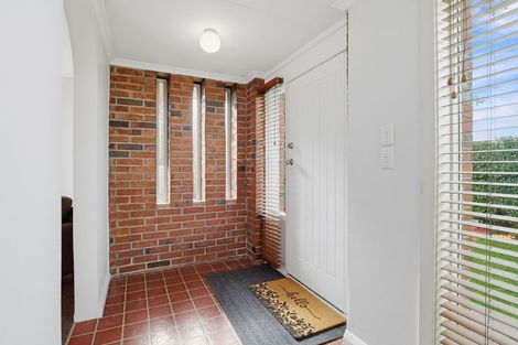 Photo of property in 59 Weston Avenue, Roslyn, Palmerston North, 4414