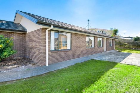 Photo of property in 45 Robert Ross Place, Clendon Park, Auckland, 2103