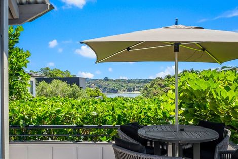 Photo of property in 18 Palm Cove, Arkles Bay, Whangaparaoa, 0932