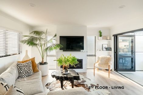 Photo of property in 2a Taylor Road, Papamoa Beach, Papamoa, 3118