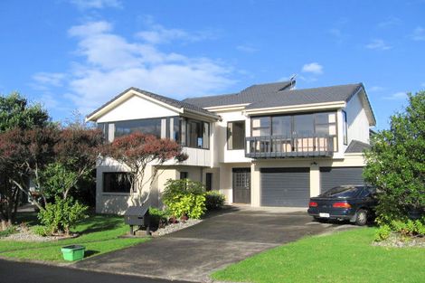 Photo of property in 6 Coquille Place, Half Moon Bay, Auckland, 2012