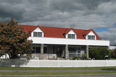 Photo of property in 5 Portland Street, Welcome Bay, Tauranga, 3112