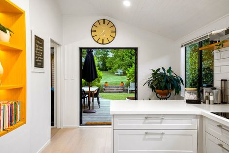 Photo of property in 43 Braemar Road, Rothesay Bay, Auckland, 0630