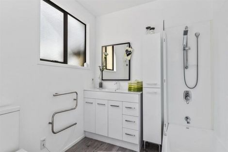 Photo of property in 37/11 The Avenue, Albany, Auckland, 0632