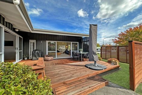 Photo of property in 13 Yasmin Lane, Kinloch, Taupo, 3377