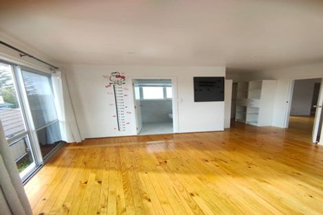 Photo of property in 165 Don Buck Road, Massey, Auckland, 0614